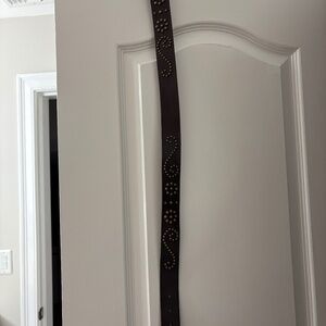 Stylish brown belt